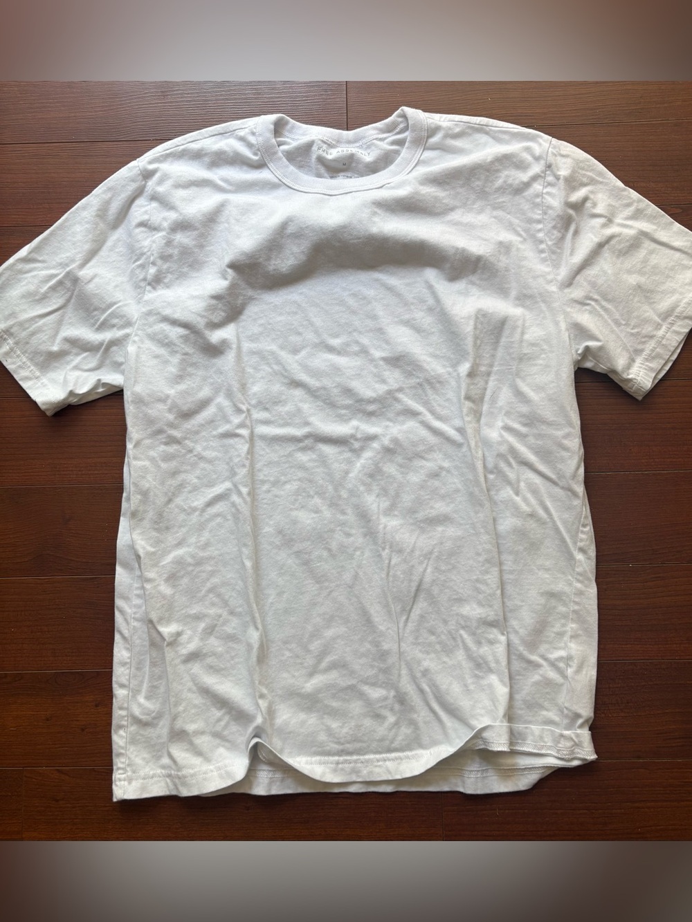 Free Assembly Women’s White Crew Neck T-Shirt Med